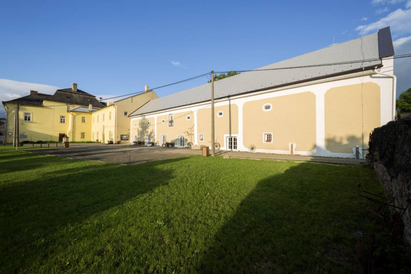 Kaštieľ Fintice - sýpka - obrázok 0