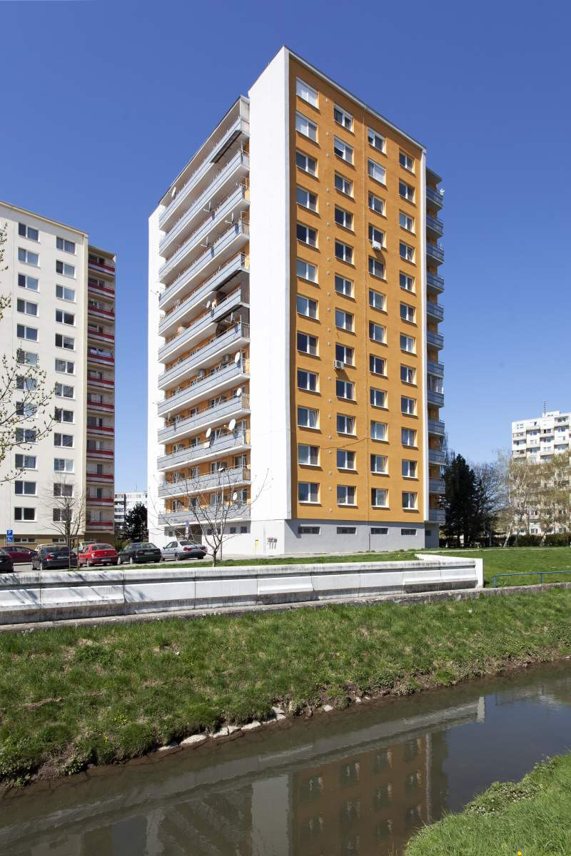 Bytový dom Levice - obrázok 0