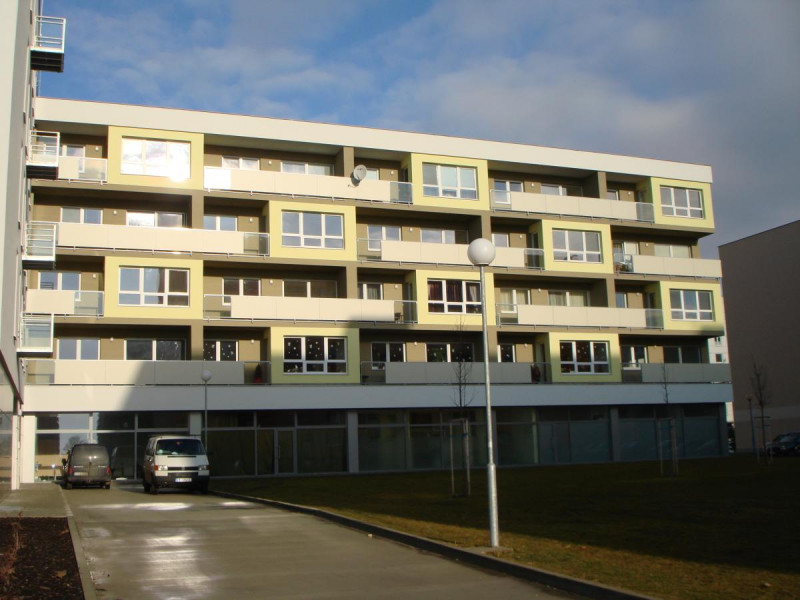 Polyfunkčný dom Starohájska